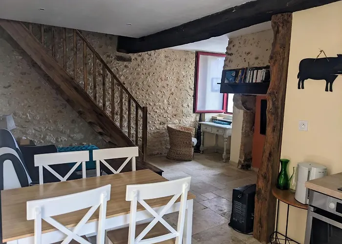 Le Asterien Semesterbostad *